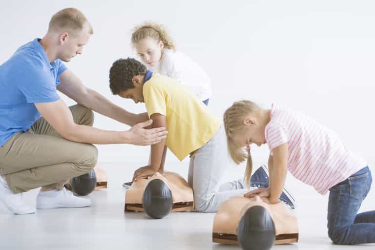 This seizure first aid video is something that every parent should show their child