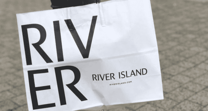 You’ll want to pick up this €37 River Island dress for your summer holidays