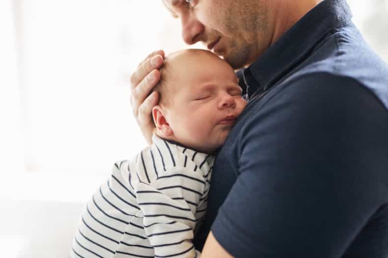 Dad’s age matters too: Babies born to older fathers have “more health issues”