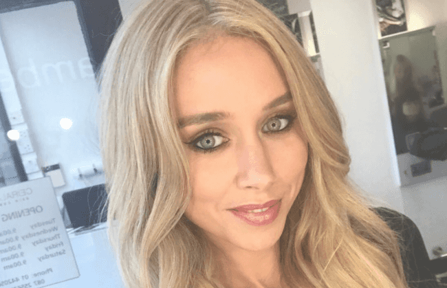 Una Healy just revealed a new hairstyle on instagram, and it’s DIVINE