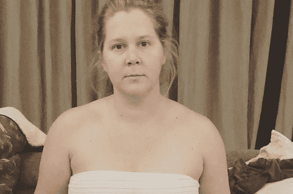 Amy Schumer’s OOTD includes a breast pump and honestly, we love her