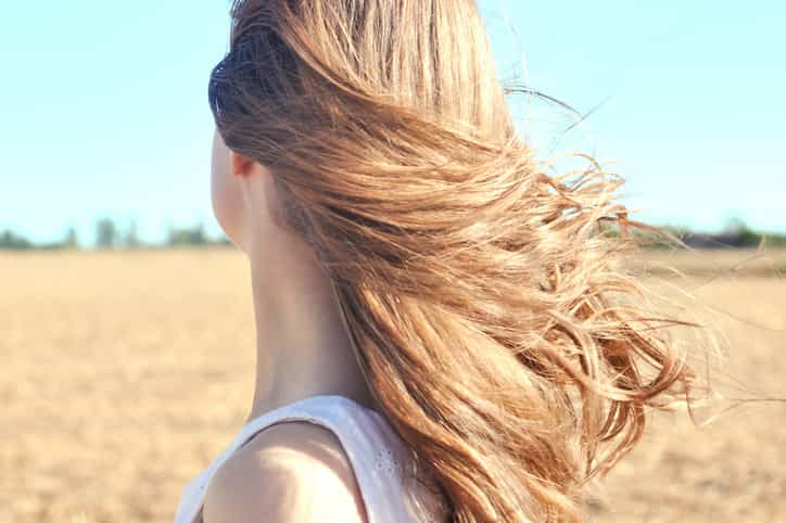 Celebrity hairstylist shares his number one tip for treating frizzy hair