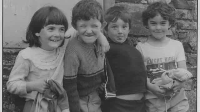 The children from the Tarbert photograph reunite to reenact it and it’s beautiful