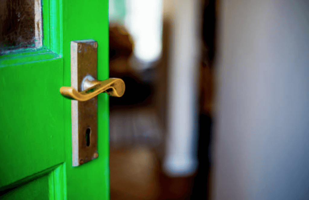 The simple mistake people make in their homes in the summer, according to an ex-burglar