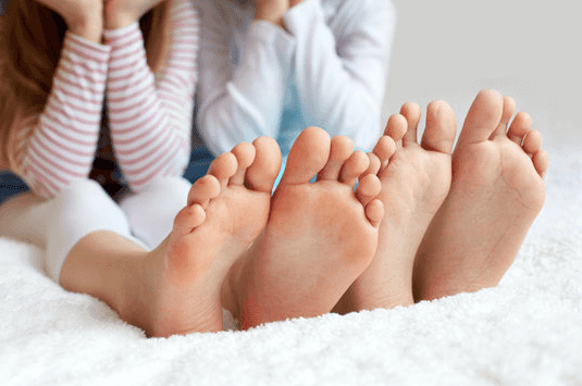 An expert reveals why your child should always walk around barefoot at home