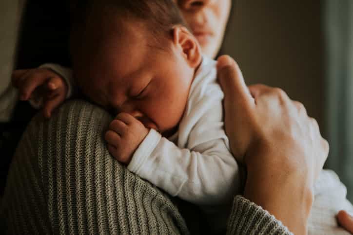 22 short (but very sweet) one-syllable baby names that we adore