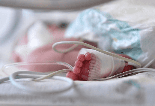 75-year-old woman becomes ‘world’s oldest mother’ after giving birth to 1lb 5oz baby
