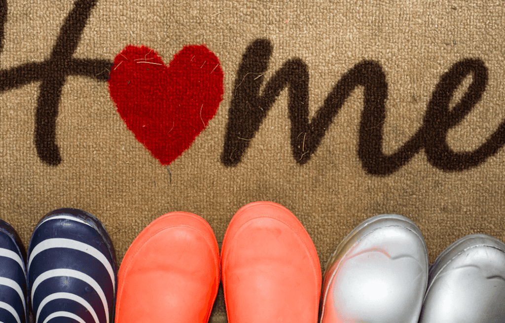 Apparently, it only takes guest 38 seconds to judge your home (and can you guess what they notice first?)