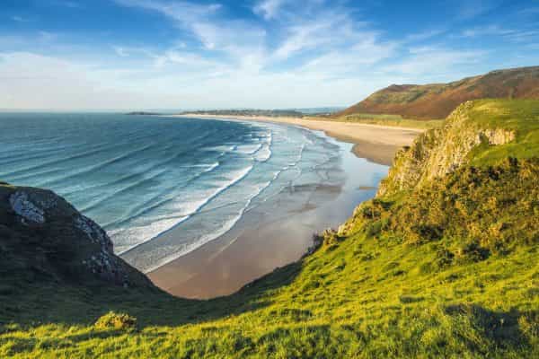 People who live by the sea are happier than those who don’t