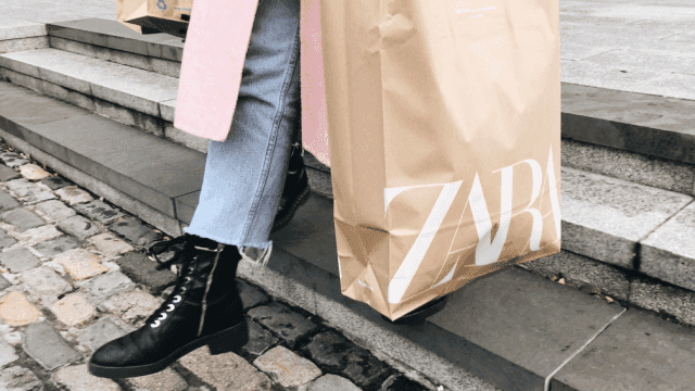 Check out the gorgeous €26 Zara blazer that will brighten up any look