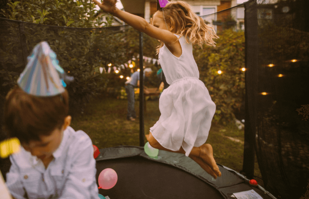 Experts with new shock warning to parents about kids and trampolines
