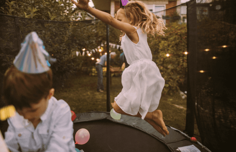 Experts with new shock warning to parents about kids and trampolines