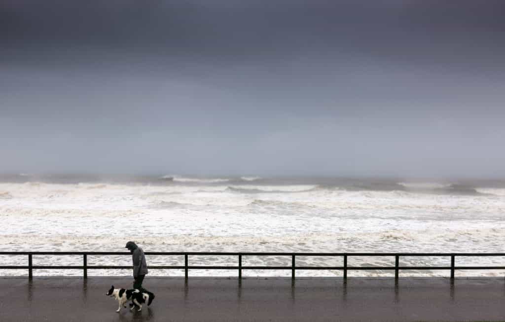 A status yellow wind warning has been issued for the entire country