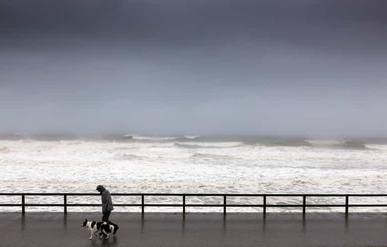 A status yellow wind warning has been issued for the entire country