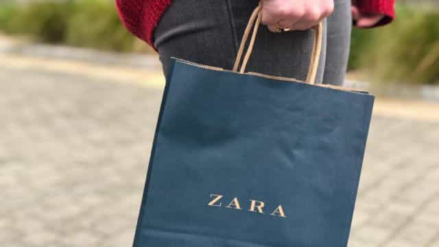Introducing the €59 leather trench coat from Zara perfect for spring outings