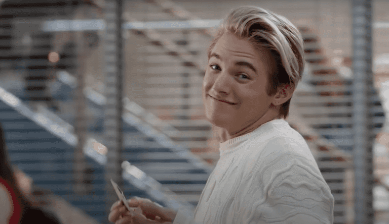 The first look trailer for the Saved By The Bell reboot has been released and there’s a mini Zack Morris!