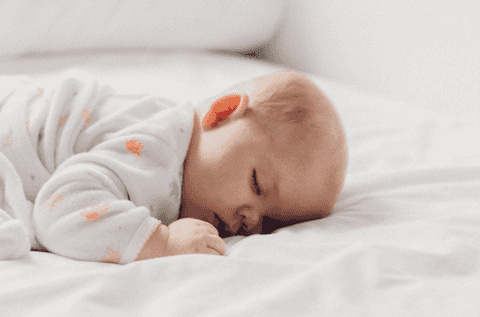 Earlier bedtime for babies means they’ll sleep longer find major new study