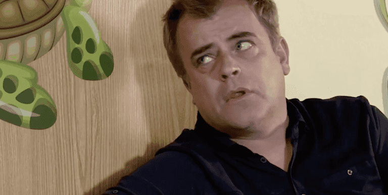 Corrie hit with Ofcom complaints after face masks removed in hospital scene