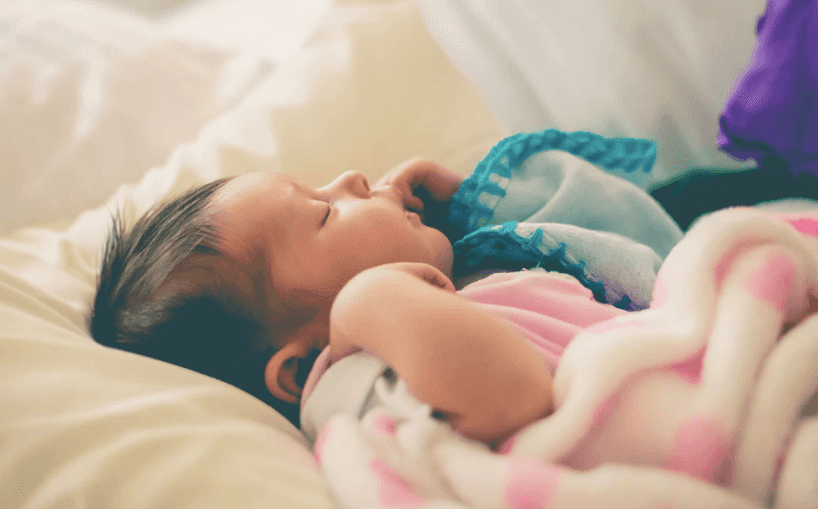 Pick up, put down – there is a new, gentle sleep training method and parents are loving it