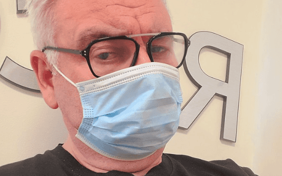 Eamonn Holmes in hospital with chronic pain