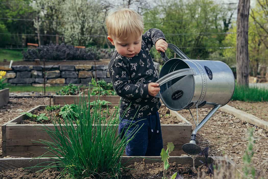 Expert reveals that praising your child is sometimes a bad thing