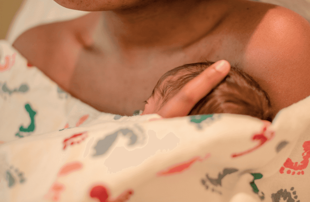 Immediate skin-to-skin with mother after birth can save 150.000 premature babies every year