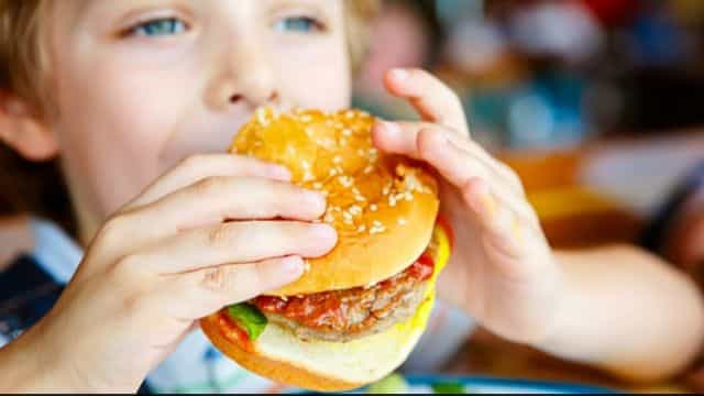New study finds children eat more junk food after watching YouTube