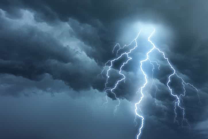 Met Éireann warns of thunderstorms as Atlantic system set to hit Ireland