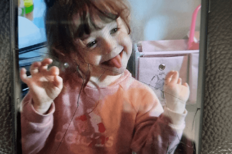 Police issue urgent appeal in search for 4-year-old girl Police issue urgent appeal in search for 4-year-old girl