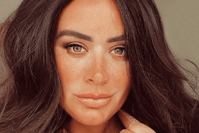 “The best secret”: Joanne Larby shares baby news in emotional Instagram video “The best secret”: Joanne Larby shares baby news in emotional Instagram video