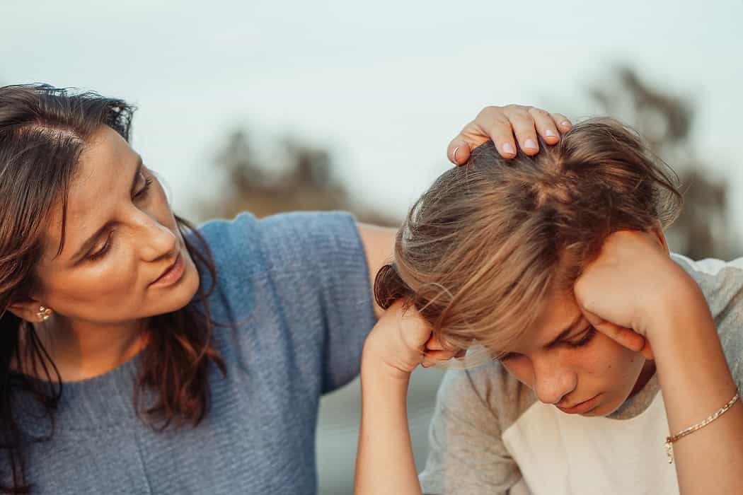 6 common phrases experts say are “Psychologically Damaging” to our kids