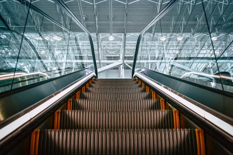 Important safety advice after 2-year-old tragically dies in escalator accident