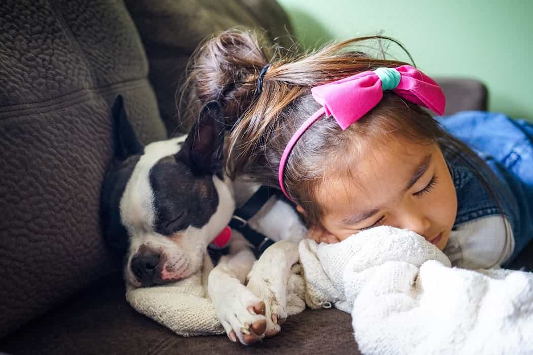 This mum’s trick for getting her kid to sleep might just bloody work!