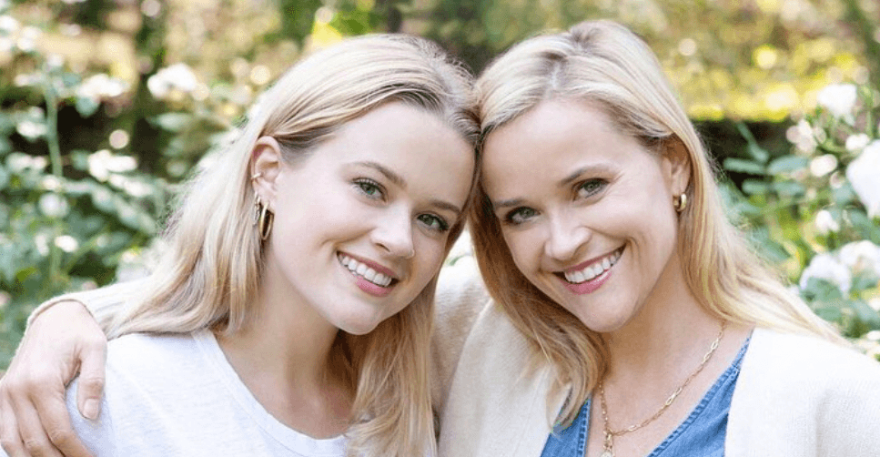 Reese Witherspoon and her daughter continue to look the same