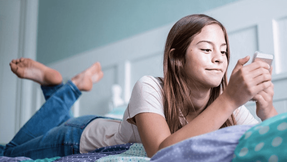 Talk to children about porn long before they turn 10, teens warn parents