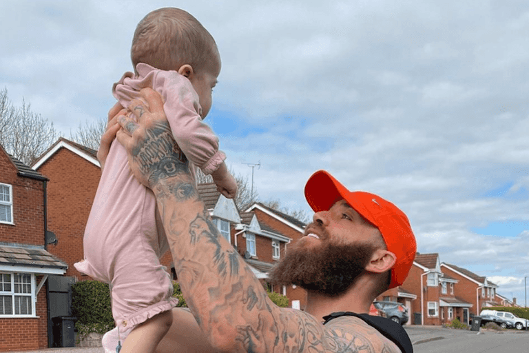 Ashley Cain calls out trolls who criticised him for enjoying a night out after daughter’s death Ashley Cain calls out trolls who criticised him for enjoying a night out after daughter’s death