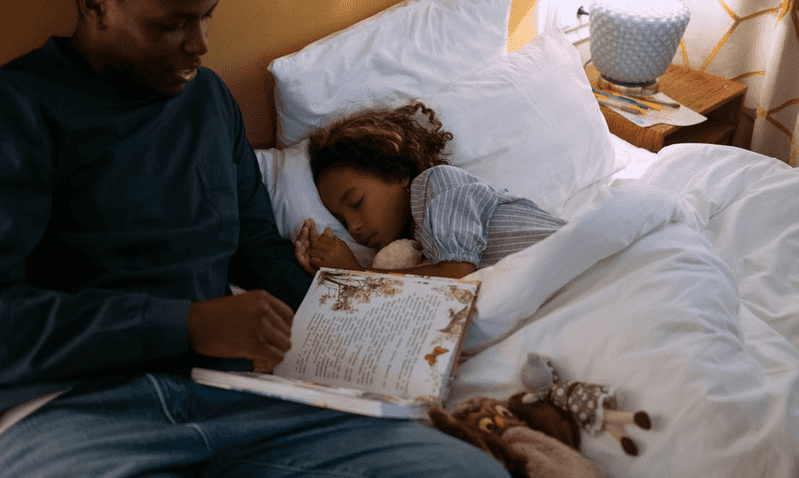 My ex-husband still sleeps with our 8yo daughter in his bed