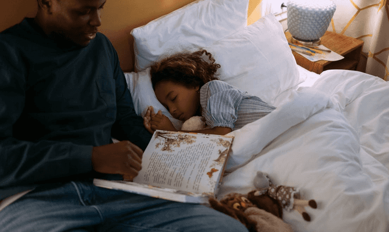 My ex-husband still sleeps with our 8yo daughter in his bed