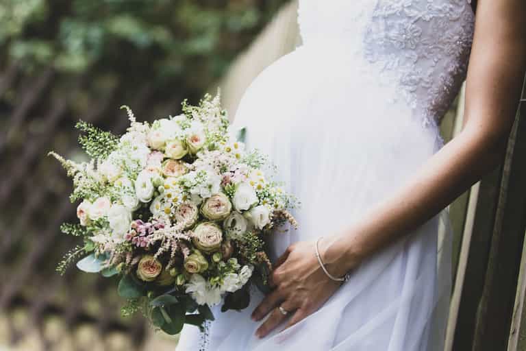 Pregnant bride goes into labour on her wedding day four before due date Pregnant bride goes into labour on her wedding day four before due date