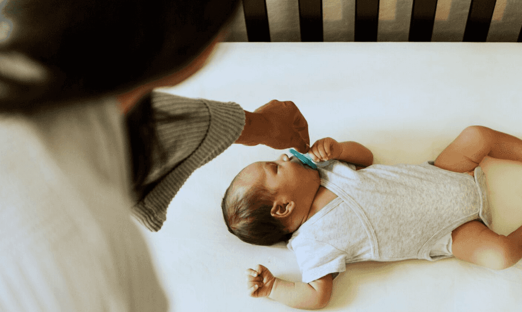 New sleep safety guidelines: “No co-sleeping at all”