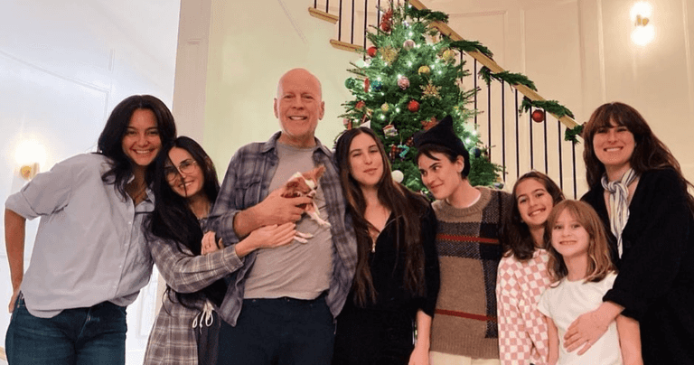 Fans delighted as Demi Moore shares family photo with Bruce Willis following his retirement Fans delighted as Demi Moore shares family photo with Bruce Willis following his retirement