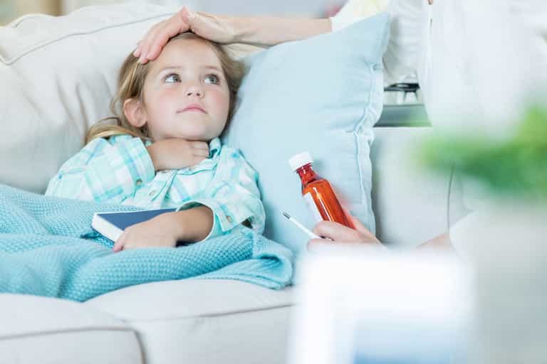 HSE advises children with cough or sore throat and fever to stay home HSE advises children with cough or sore throat and fever to stay home