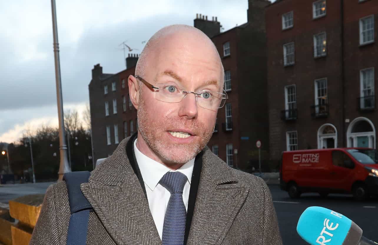 Minister for Health slammed for failing to return amid Temple Street scandal
