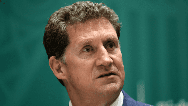 Transport minister says Irish roads are unsafe for kids walking to school