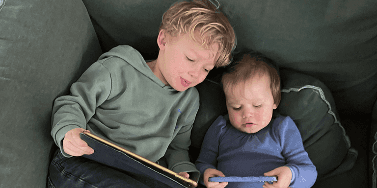 Mum explains the ‘amazing effect’ going screen-free has had on her kids Mum explains the ‘amazing effect’ going screen-free has had on her kids