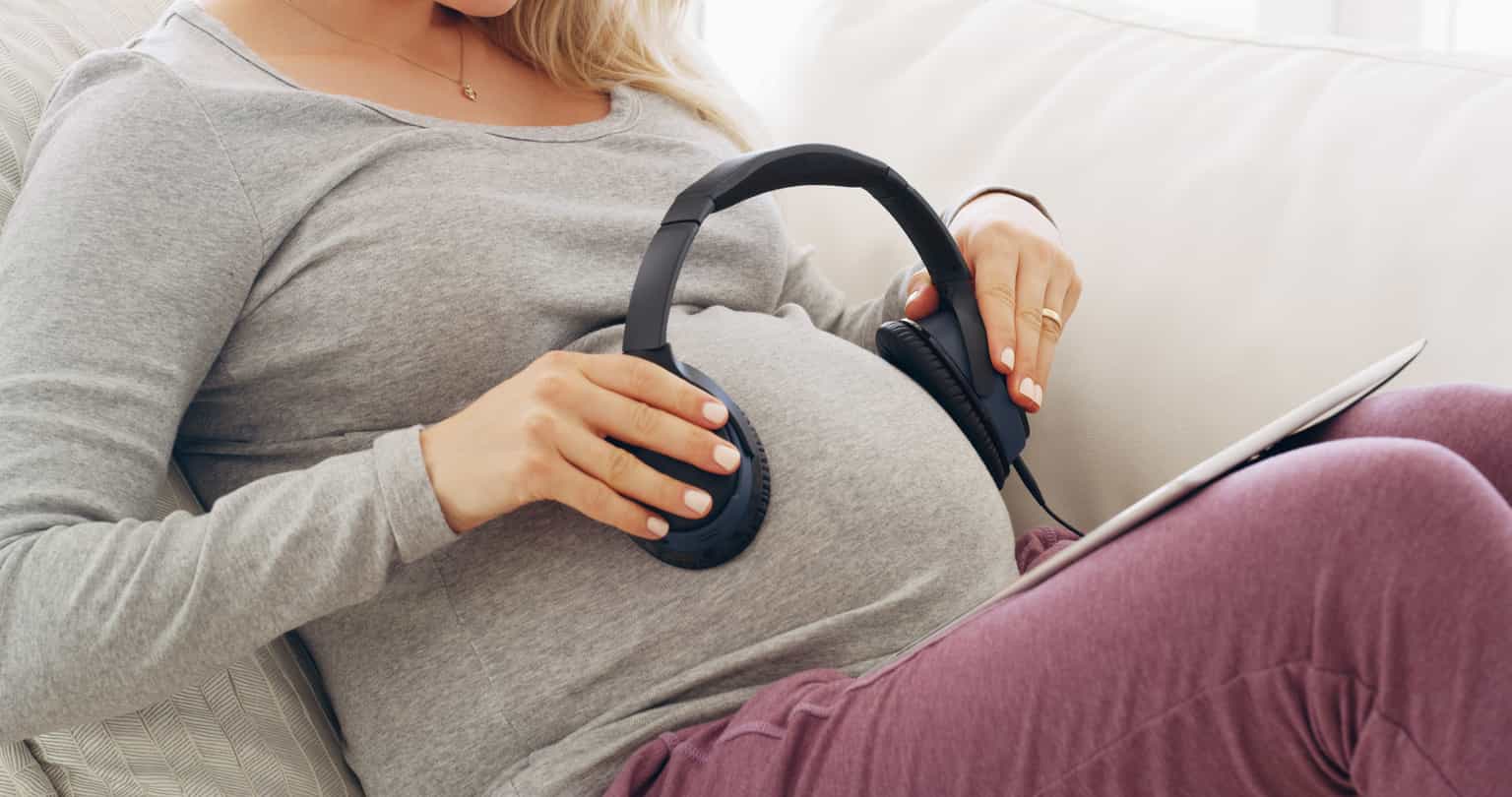 The most relaxing songs to listen to during labour and child birth