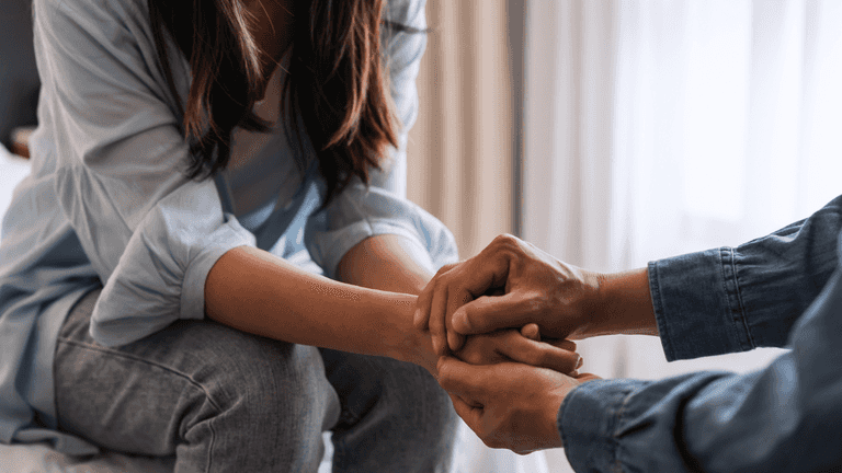 UK parents who suffer miscarriage before 24 weeks can now apply for baby loss certificate UK parents who suffer miscarriage before 24 weeks can now apply for baby loss certificate