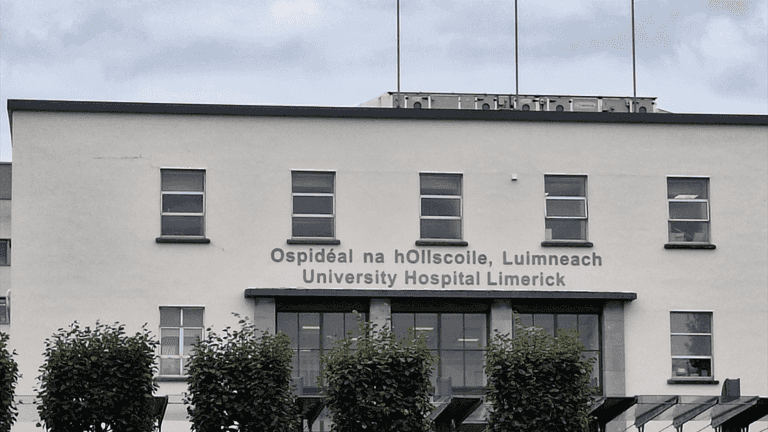 Boy airlifted to hospital with serious injuries following Co. Clare crash