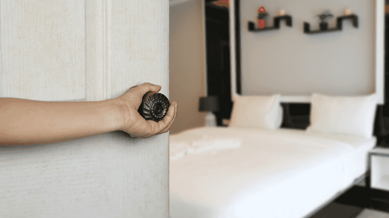 ‘Am I entitled to a key to my daughter’s bedroom door?’ ‘Am I entitled to a key to my daughter’s bedroom door?’
