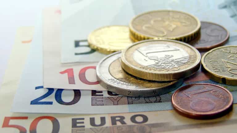 Applications to be opened for €2,000 one-off payment Applications to be opened for €2,000 one-off payment